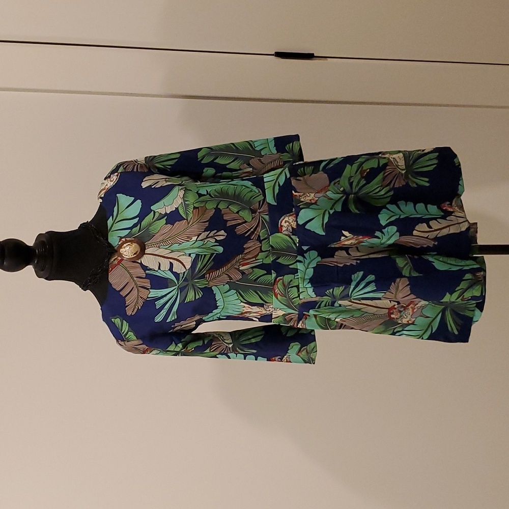 Shop the Look-Brand New, bought in Bali, Romper Sz.6,necklace shell/wood& beads